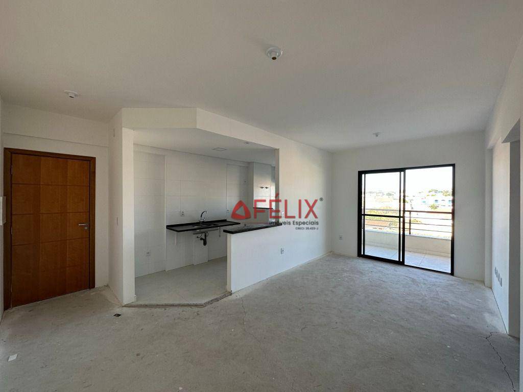 Apartamento à venda com 2 quartos, 74m² - Foto 2