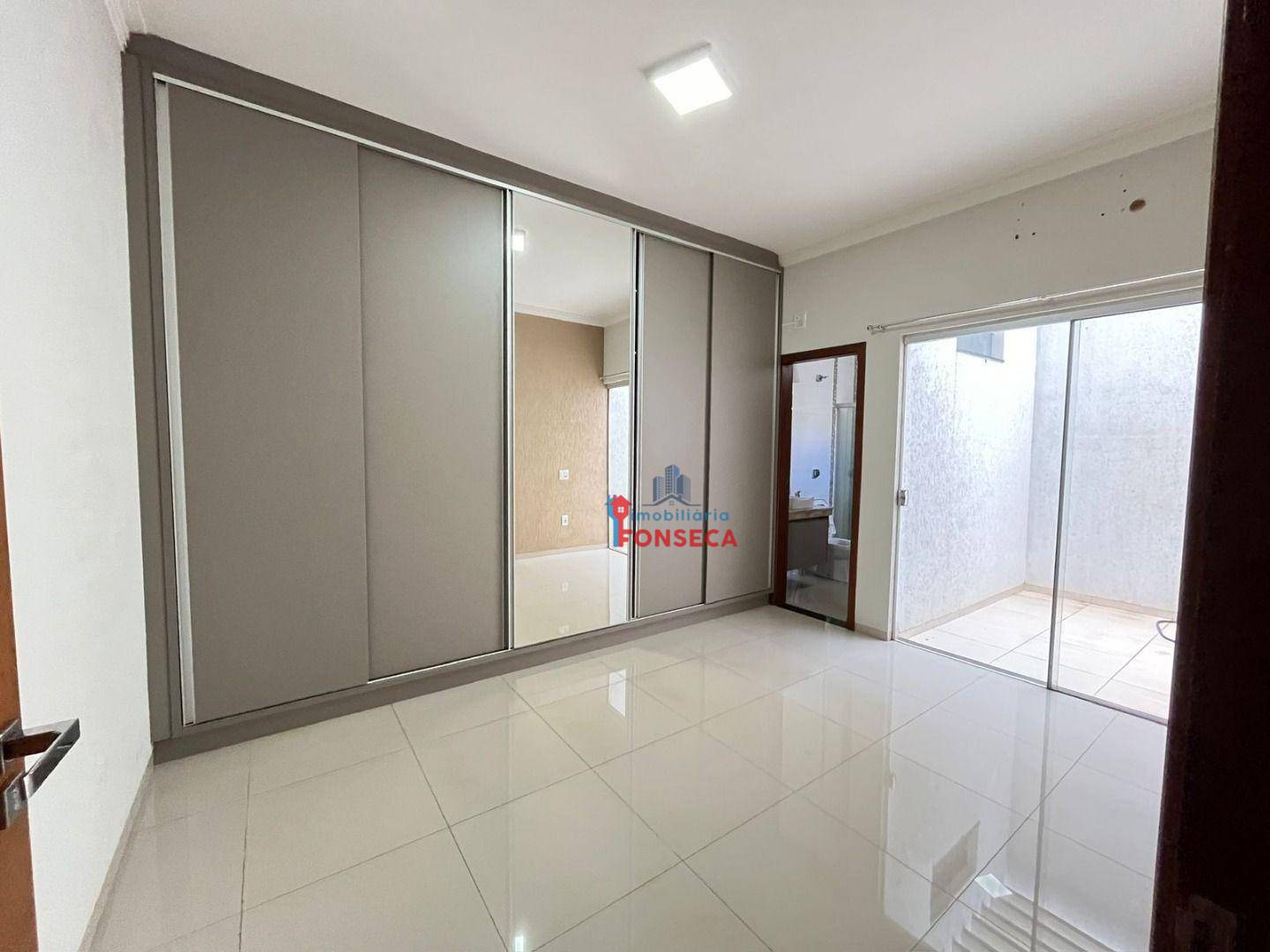 Casa à venda com 3 quartos, 135m² - Foto 10