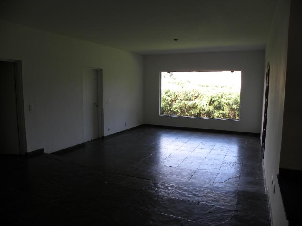 Casa de Condomínio para alugar com 3 quartos, 282m² - Foto 4