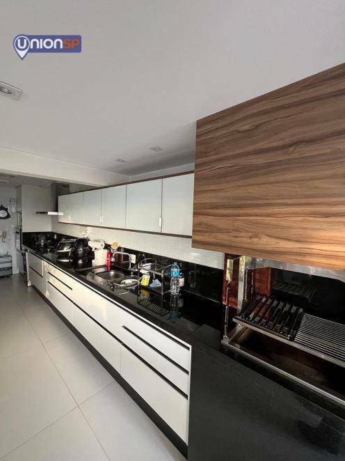 Apartamento à venda com 3 quartos, 140m² - Foto 19