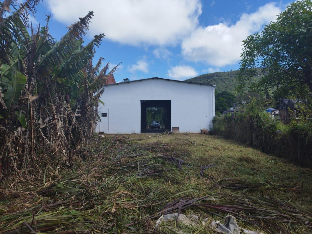 Depósito-Galpão-Armazém para alugar, 200m² - Foto 1