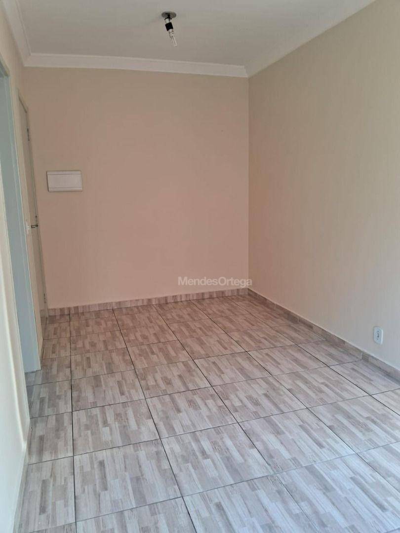 Apartamento para alugar com 2 quartos, 55m² - Foto 4