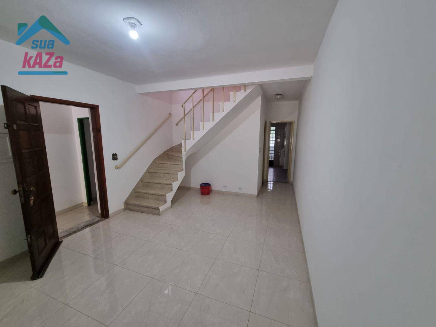 Sobrado à venda com 2 quartos, 180m² - Foto 4