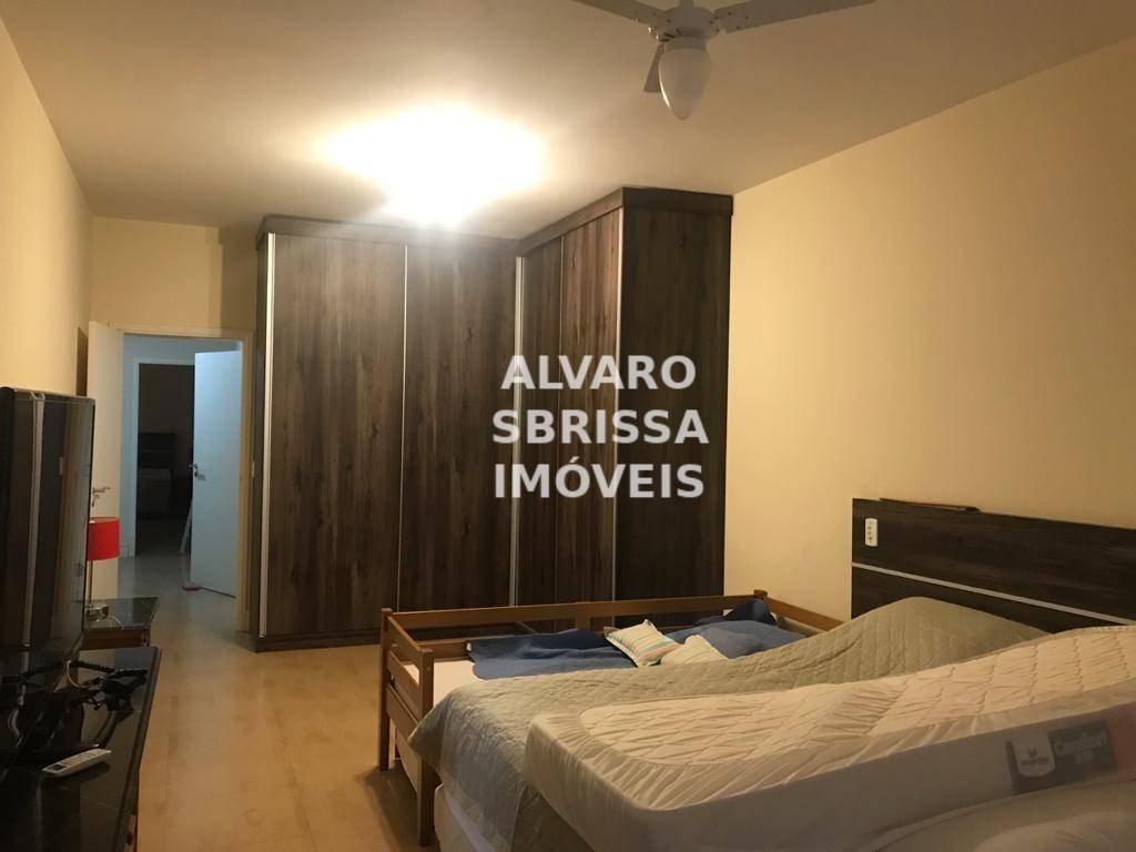 Casa de Condomínio à venda com 3 quartos, 350m² - Foto 19