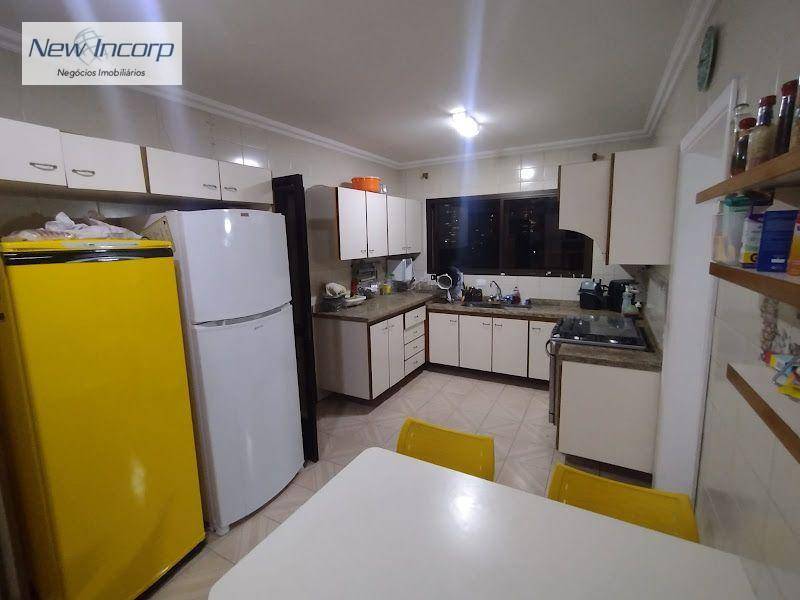 Apartamento à venda com 4 quartos, 175m² - Foto 17