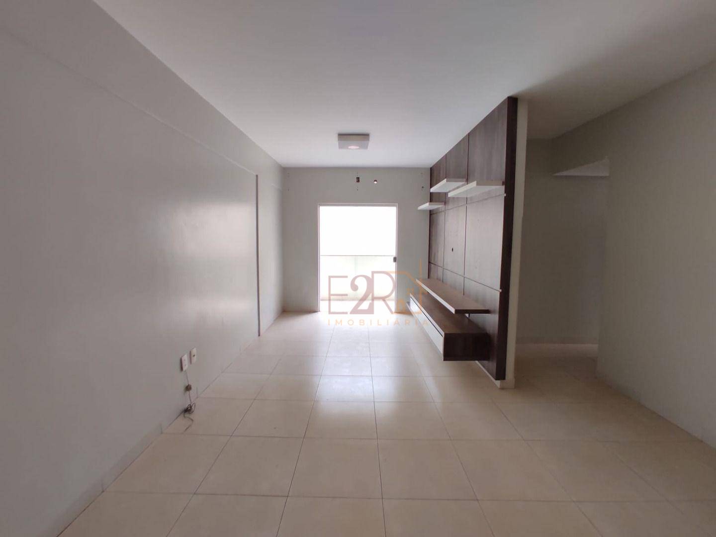 Apartamento à venda com 3 quartos, 72m² - Foto 2