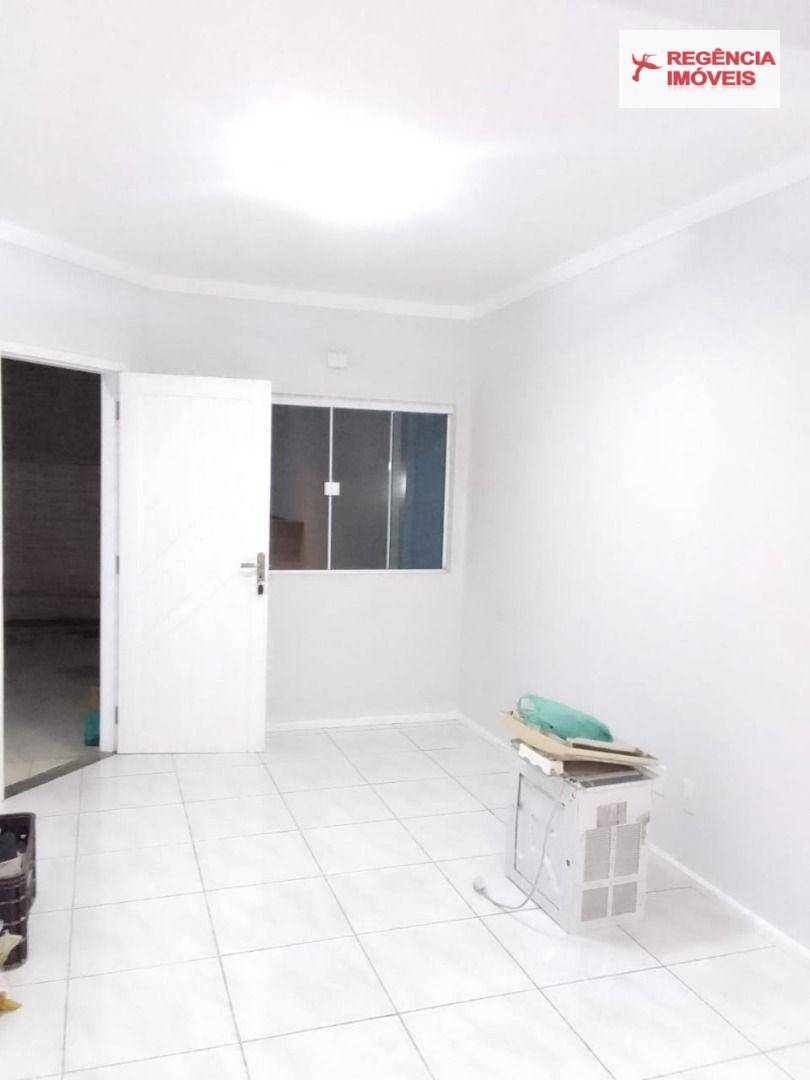 Casa para alugar com 2 quartos, 85m² - Foto 5