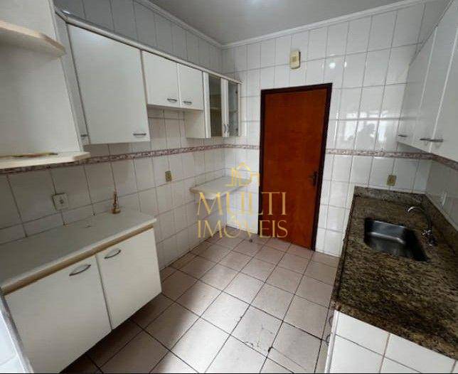 Apartamento à venda com 3 quartos, 75m² - Foto 9