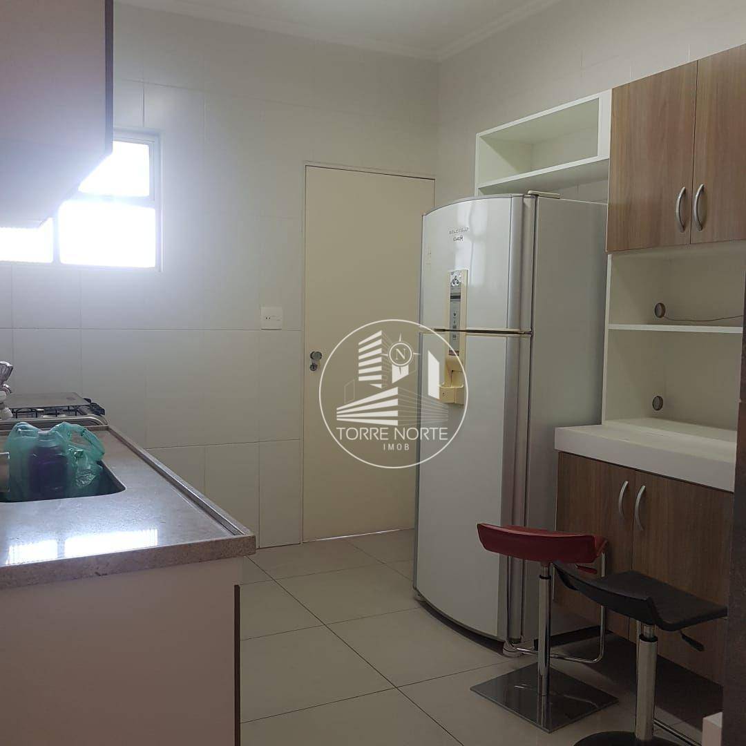 Apartamento para alugar com 3 quartos, 85m² - Foto 12