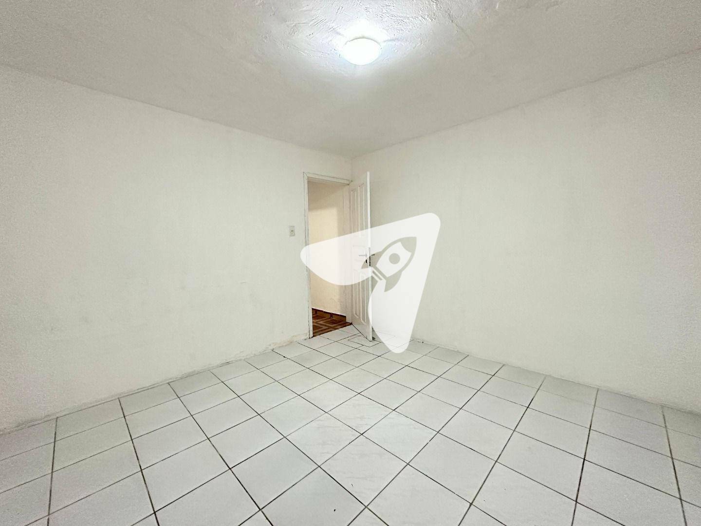 Casa para alugar com 1 quarto, 80m² - Foto 16