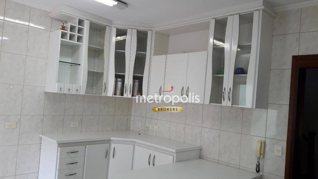 Sobrado à venda com 2 quartos, 290m² - Foto 13