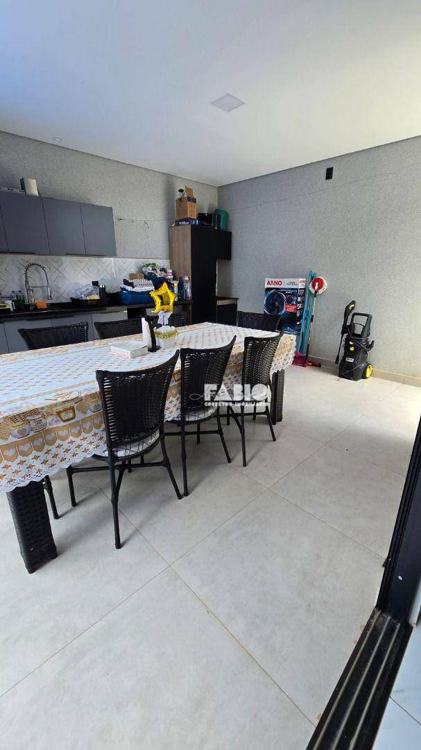 Casa à venda com 3 quartos, 125m² - Foto 13