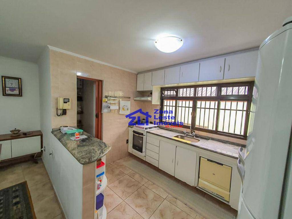 Sobrado à venda com 5 quartos, 400m² - Foto 4