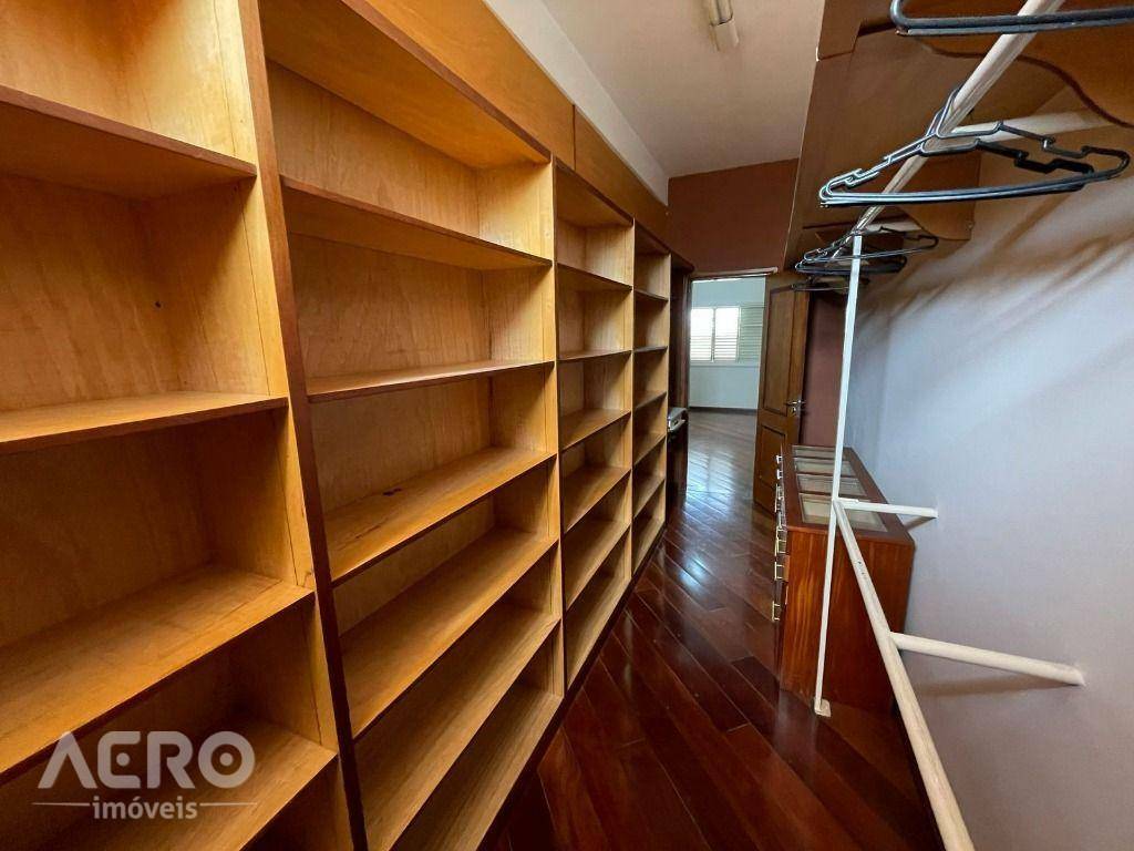 Casa de Condomínio para alugar com 4 quartos, 410m² - Foto 40