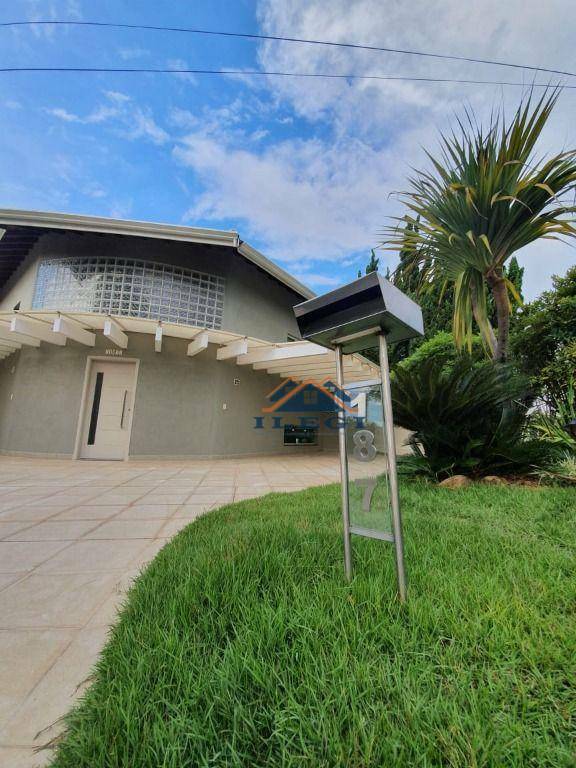 Casa de Condomínio à venda com 3 quartos, 220m² - Foto 4