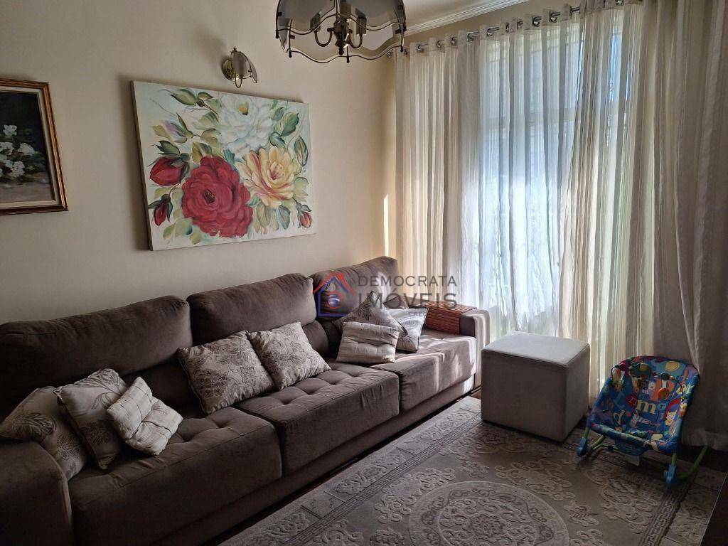 Sobrado à venda com 3 quartos, 186m² - Foto 3