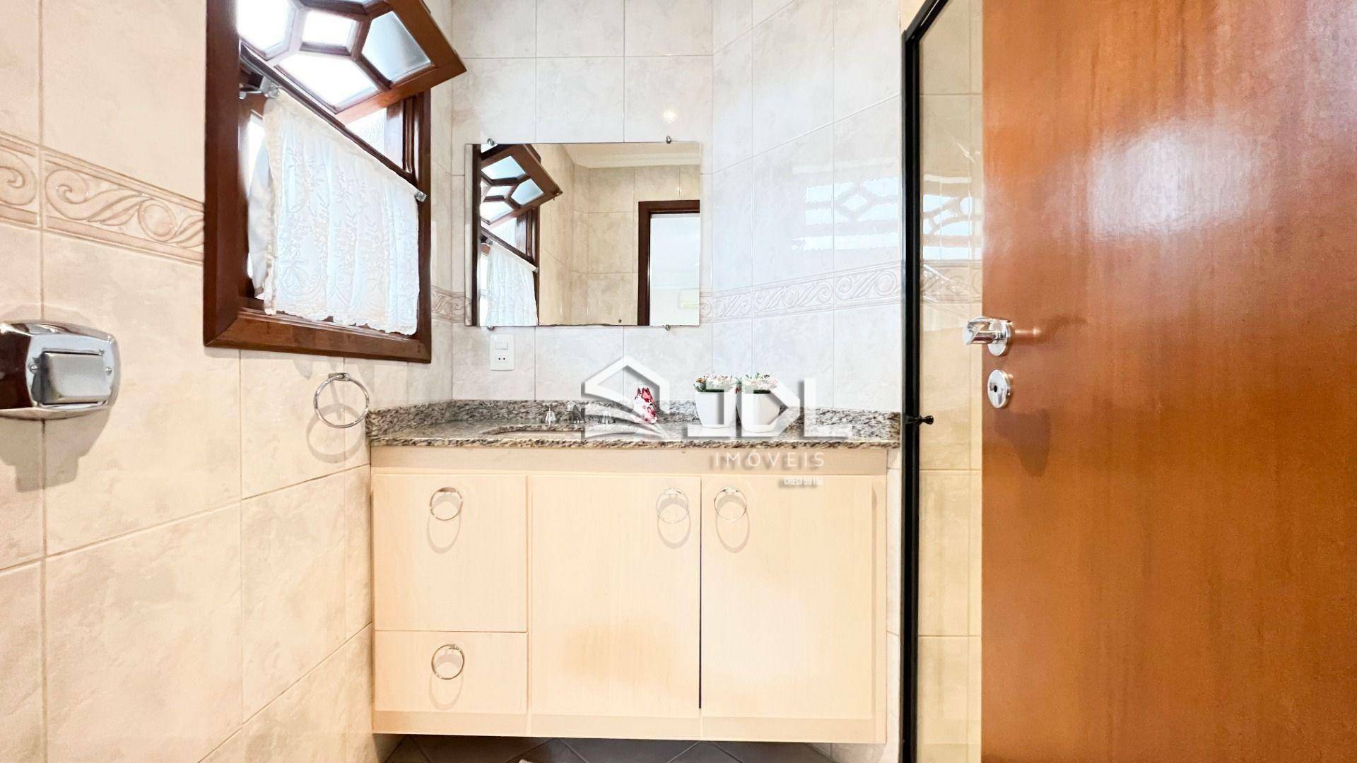 Casa de Condomínio à venda com 3 quartos, 234m² - Foto 15