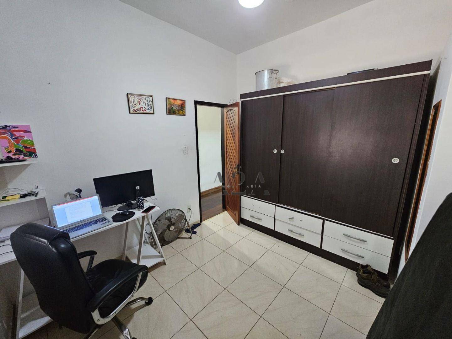 Casa à venda com 4 quartos, 280m² - Foto 16