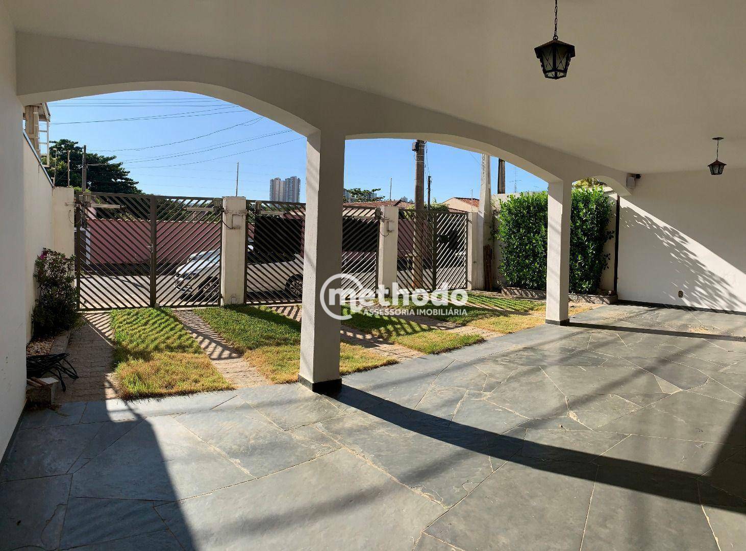 Casa à venda com 4 quartos, 244m² - Foto 22