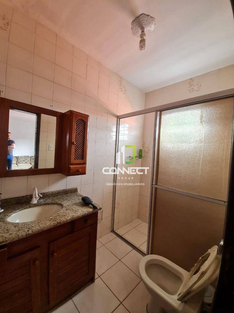 Casa para alugar com 3 quartos, 140m² - Foto 9