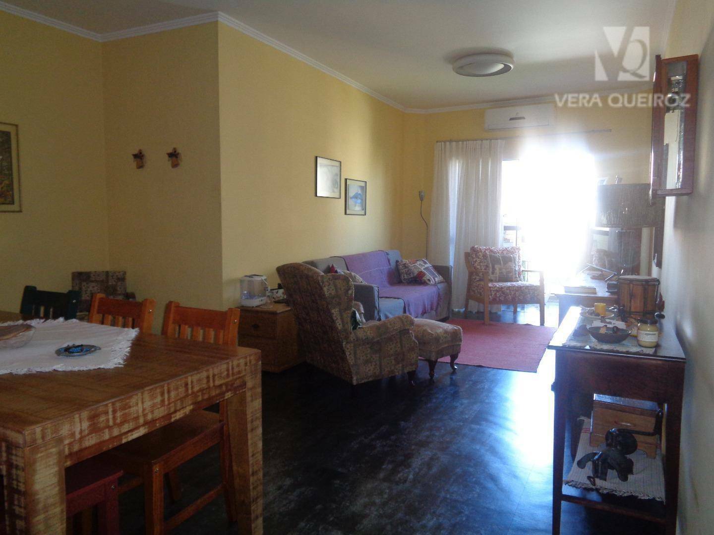 Apartamento à venda com 3 quartos, 138m² - Foto 2