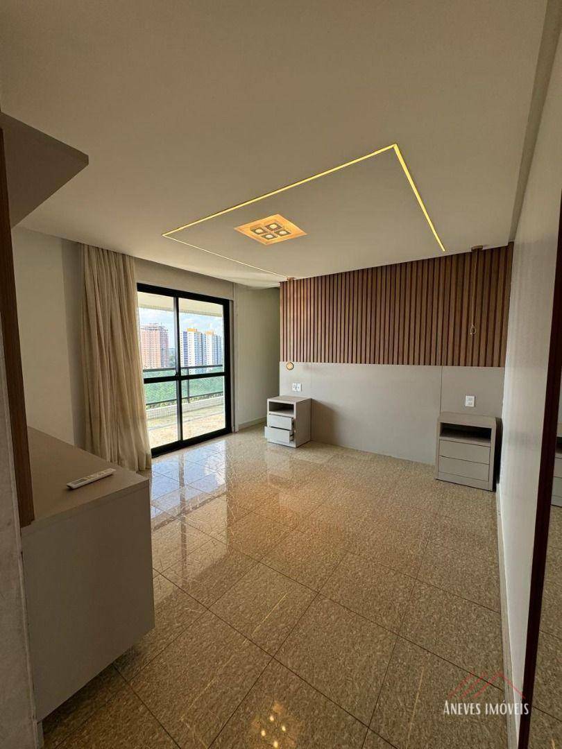 Apartamento à venda com 4 quartos, 200m² - Foto 18