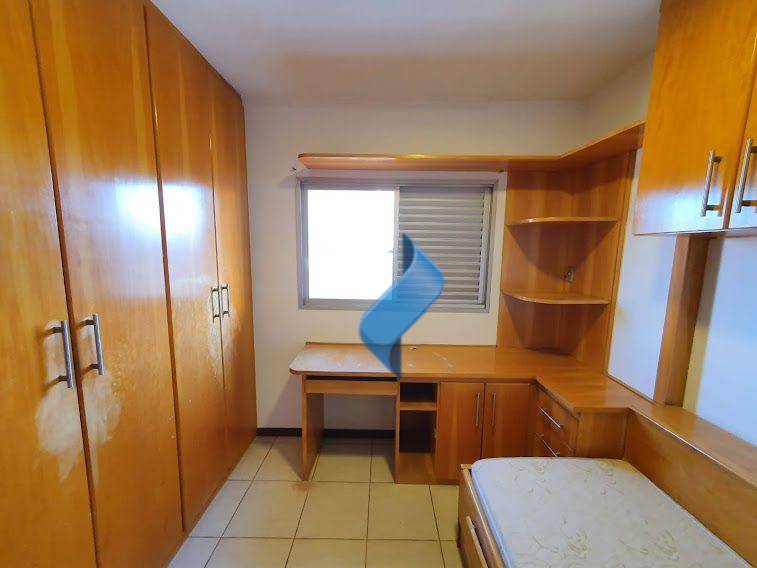 Apartamento à venda com 3 quartos, 135m² - Foto 17