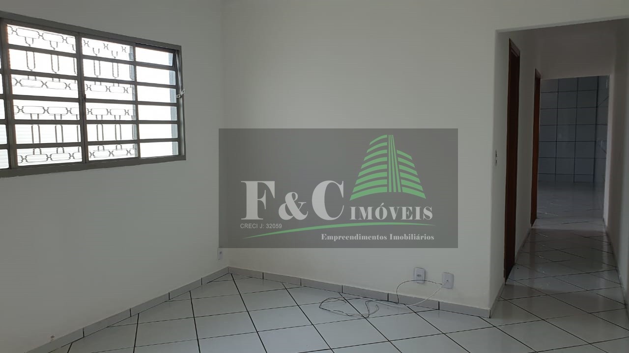 Casa para alugar com 2 quartos, 125m² - Foto 12