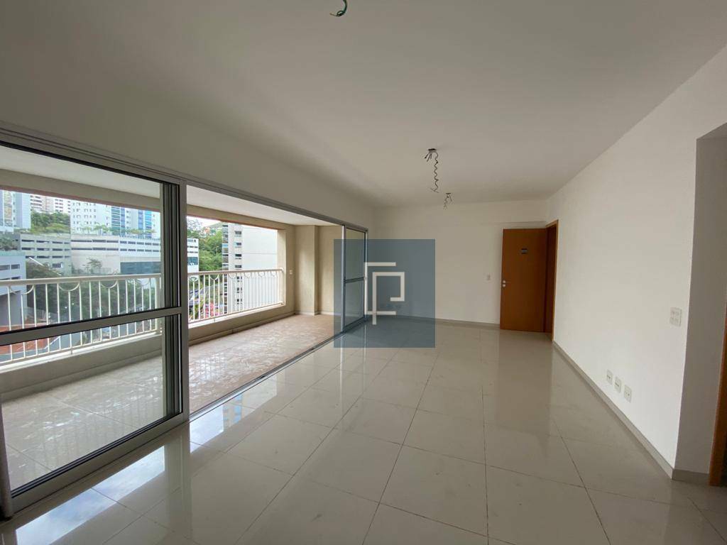 Apartamento à venda com 4 quartos, 141m² - Foto 2