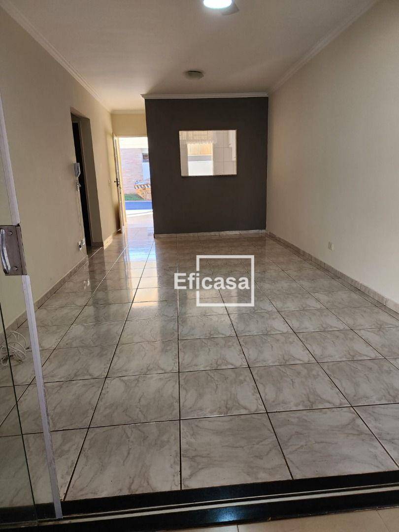 Casa de Condomínio à venda e aluguel com 3 quartos, 120m² - Foto 2