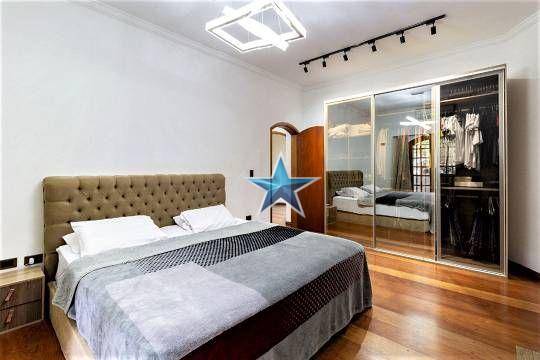 Casa à venda com 4 quartos, 470m² - Foto 15