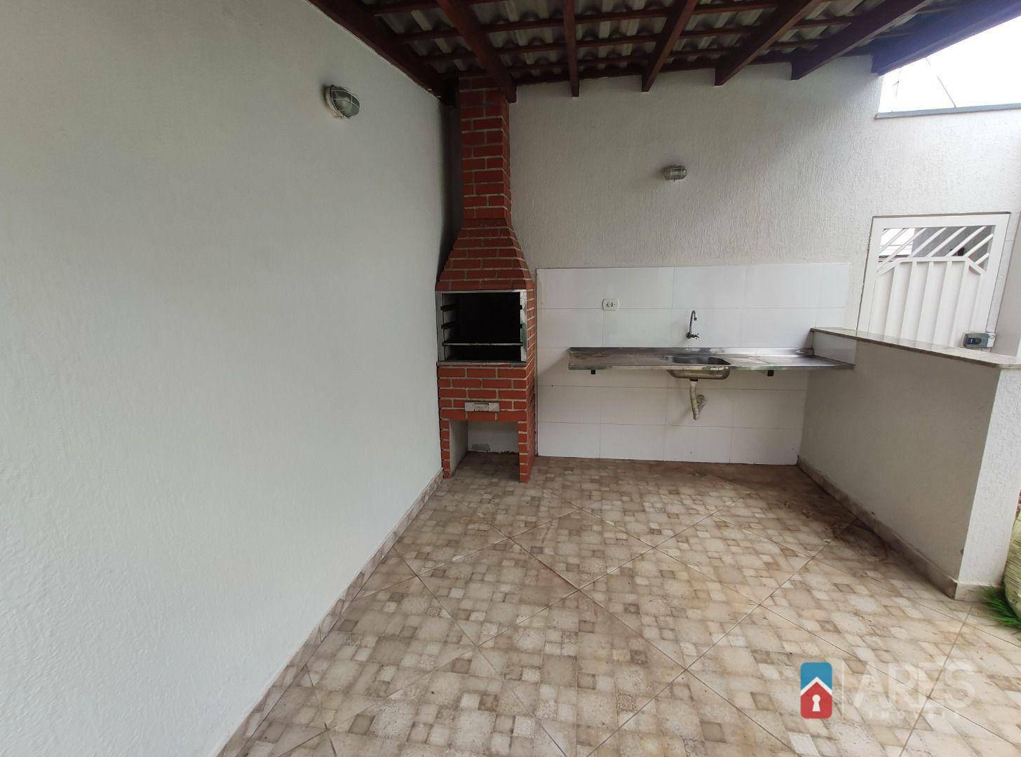 Casa à venda com 2 quartos, 99m² - Foto 11