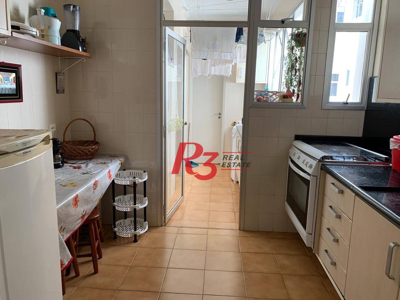 Apartamento à venda com 2 quartos, 165m² - Foto 3