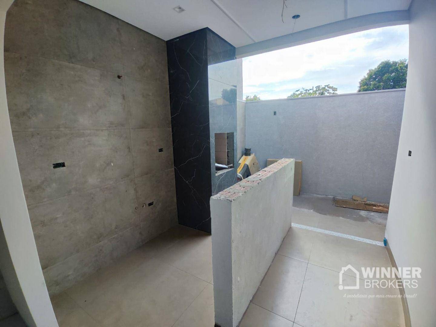 Casa à venda com 3 quartos, 104m² - Foto 4