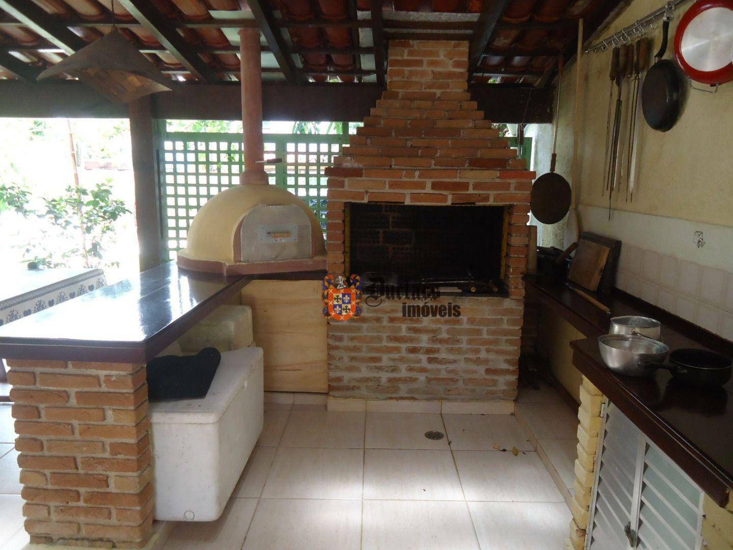 Casa à venda com 4 quartos, 180m² - Foto 11