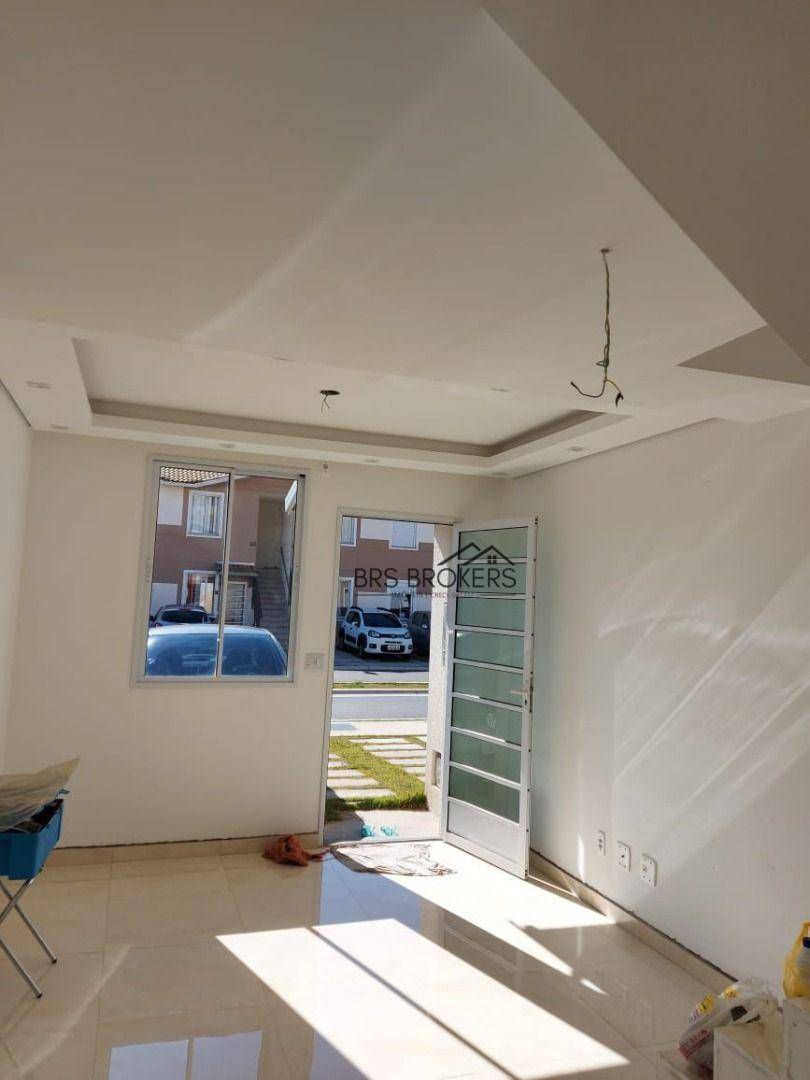 Sobrado à venda com 2 quartos, 54m² - Foto 2