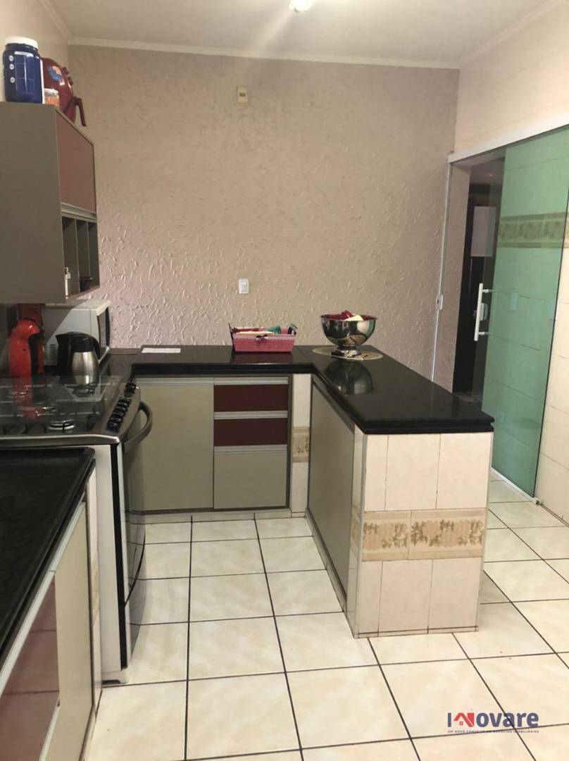 Casa à venda com 3 quartos, 180m² - Foto 6