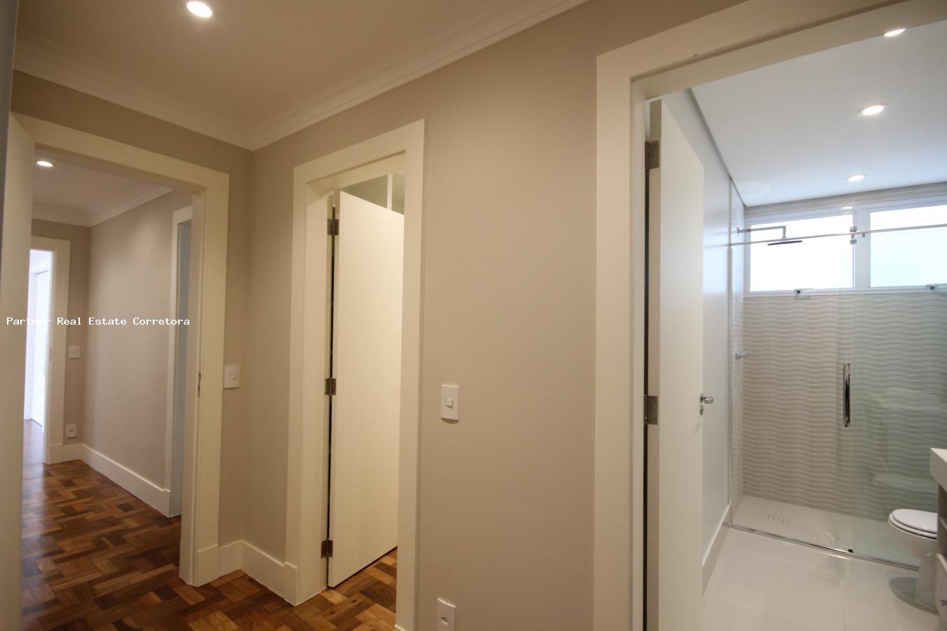 Apartamento à venda com 3 quartos, 210m² - Foto 23