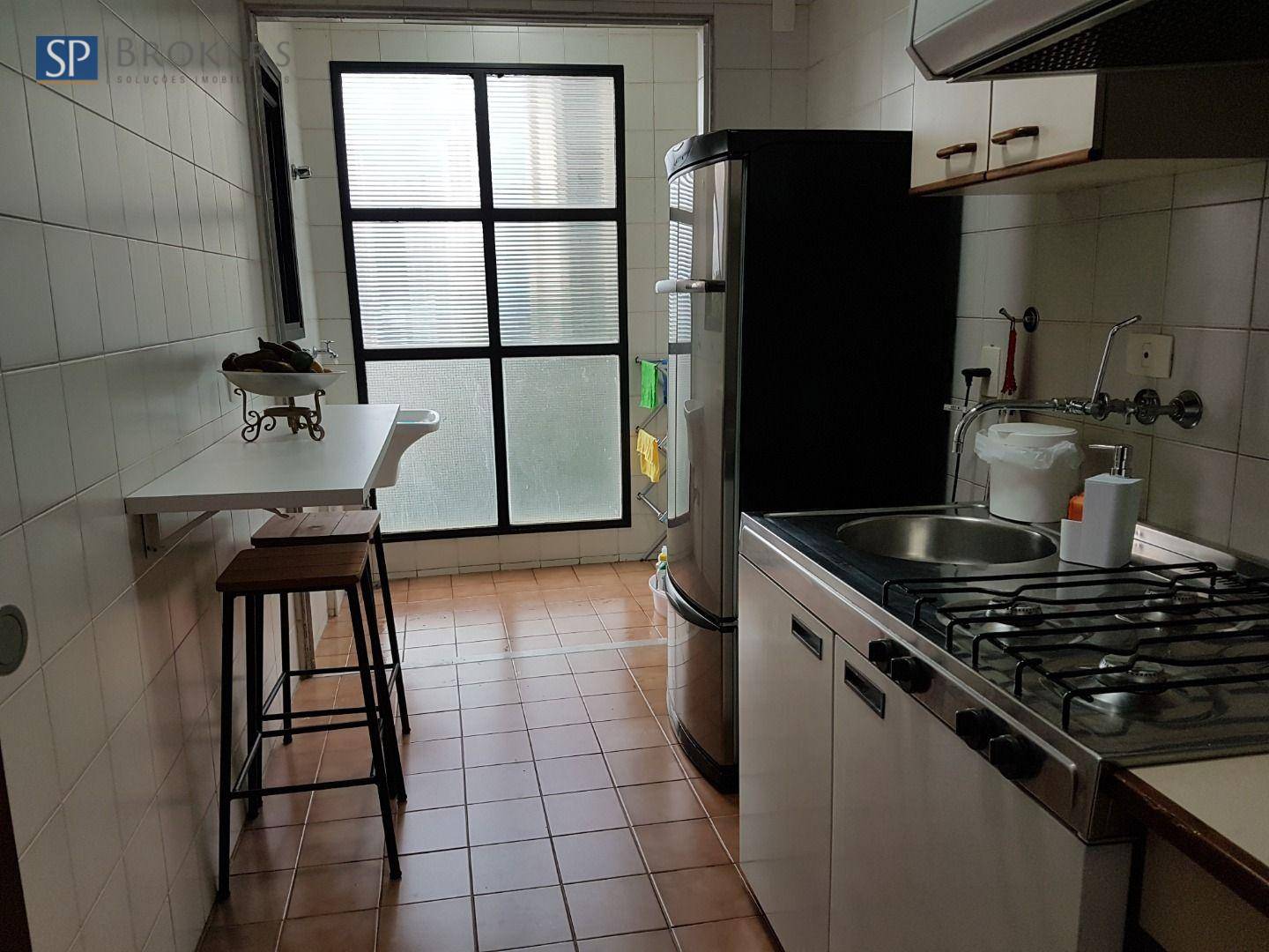 Apartamento à venda com 1 quarto, 46m² - Foto 17