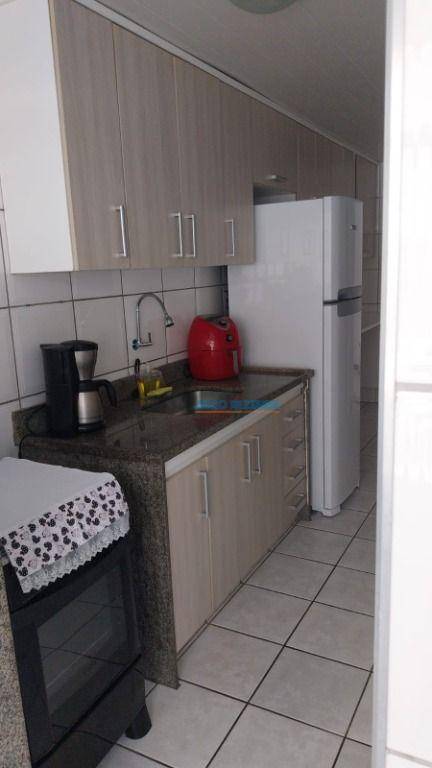 Apartamento à venda com 2 quartos, 63m² - Foto 8