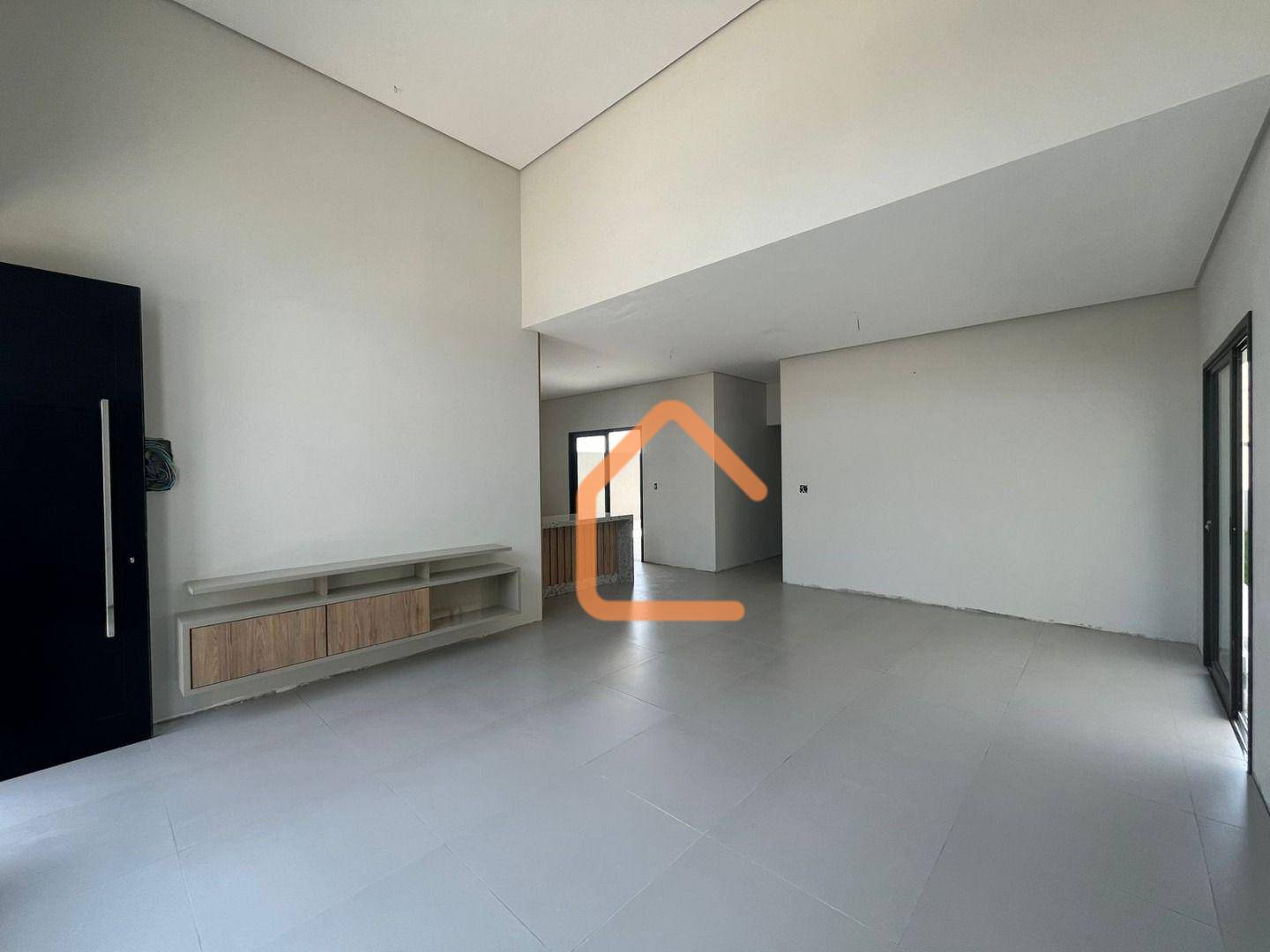 Casa à venda com 3 quartos, 160m² - Foto 1