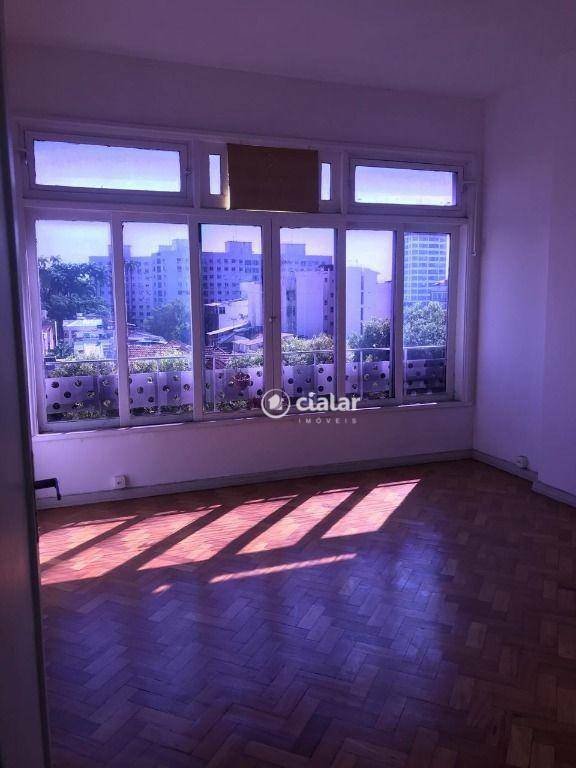 Apartamento à venda com 3 quartos, 115m² - Foto 12