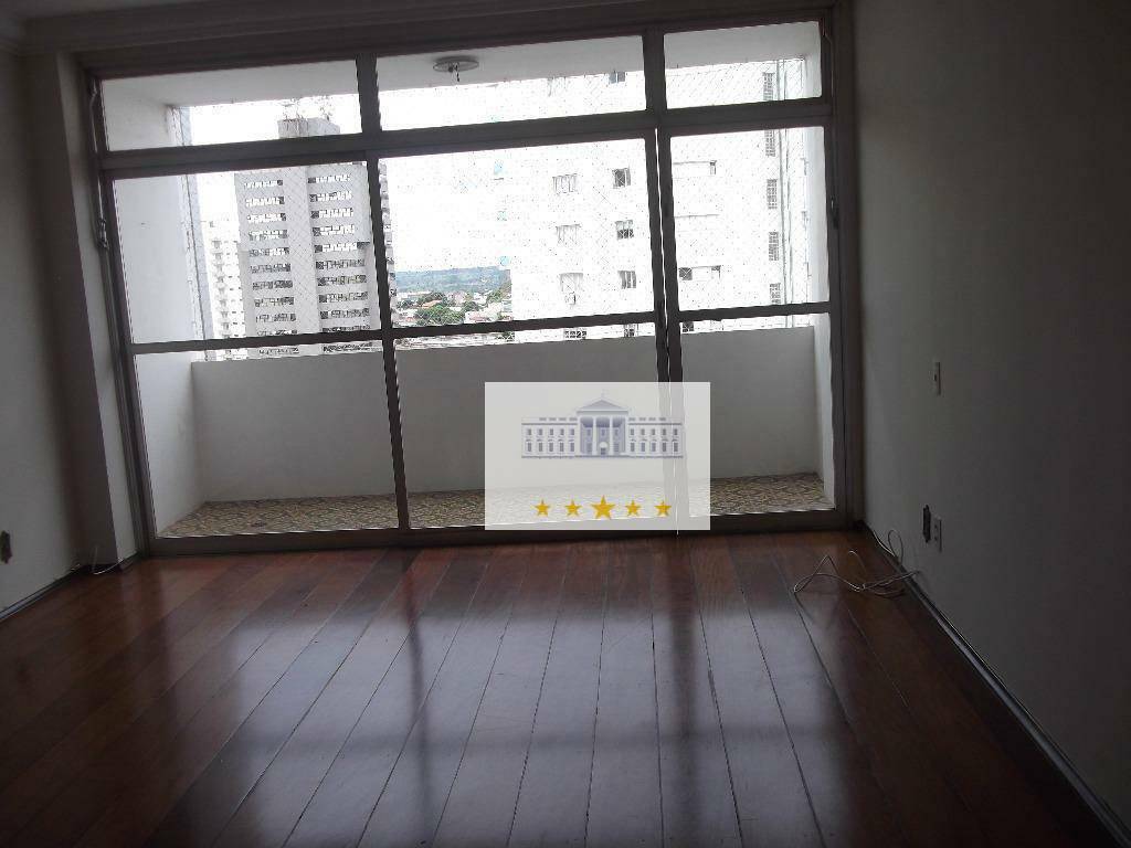 Apartamento à venda com 3 quartos, 238m² - Foto 3