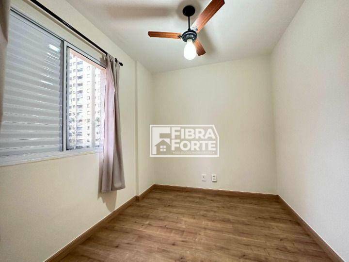 Apartamento à venda com 3 quartos, 75m² - Foto 13