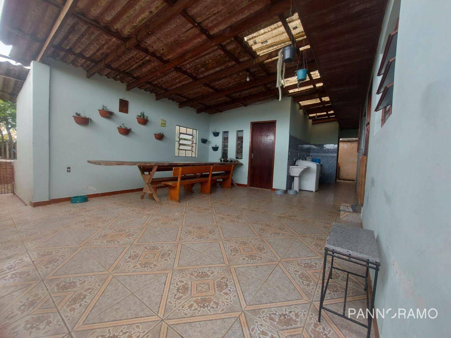 Casa à venda com 4 quartos, 200m² - Foto 5