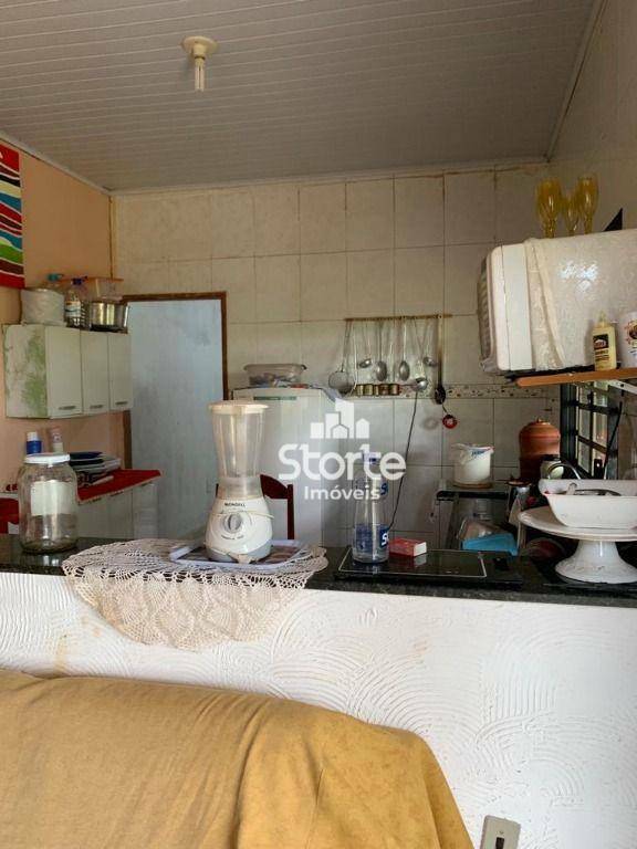 Chácara à venda com 3 quartos, 140m² - Foto 2