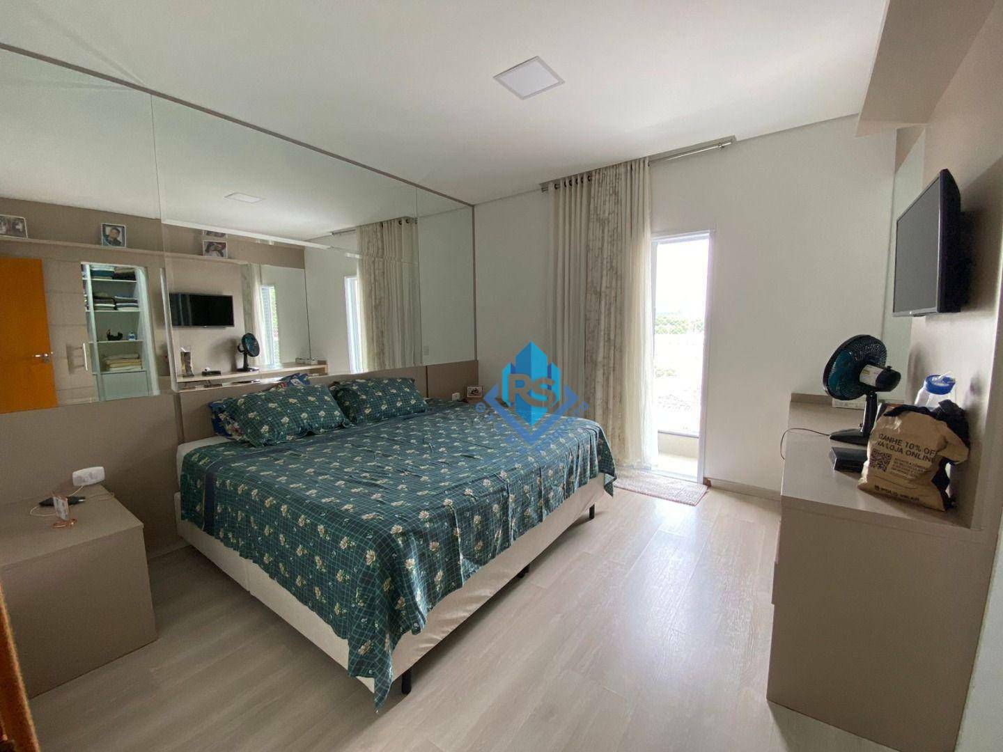 Sobrado à venda com 3 quartos, 243m² - Foto 35