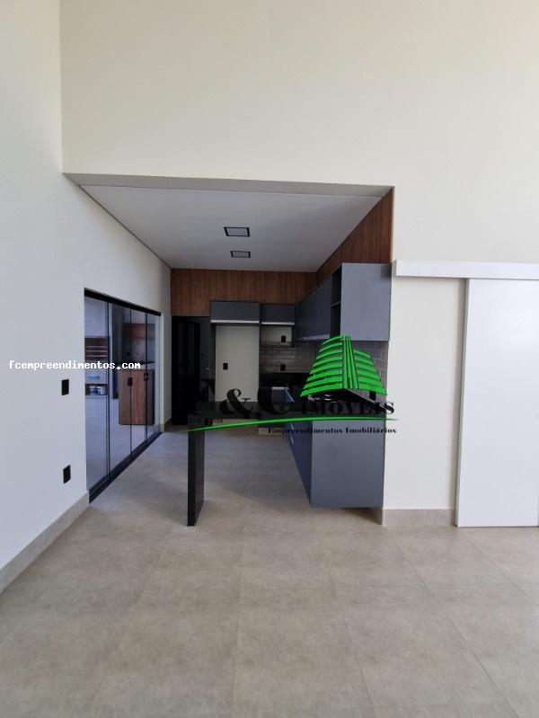 Casa de Condomínio à venda com 3 quartos, 265m² - Foto 3