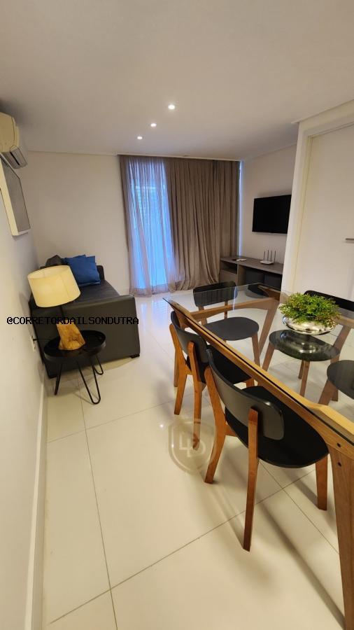 Apartamento à venda com 2 quartos, 72m² - Foto 2