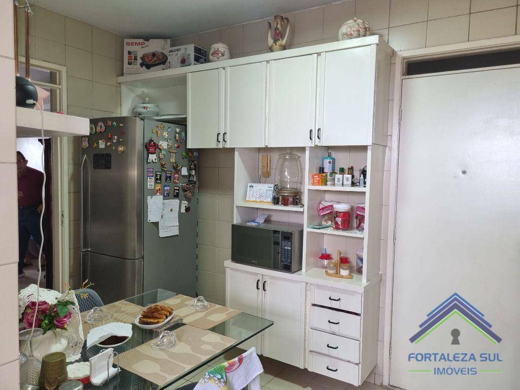 Apartamento à venda com 3 quartos, 112m² - Foto 18